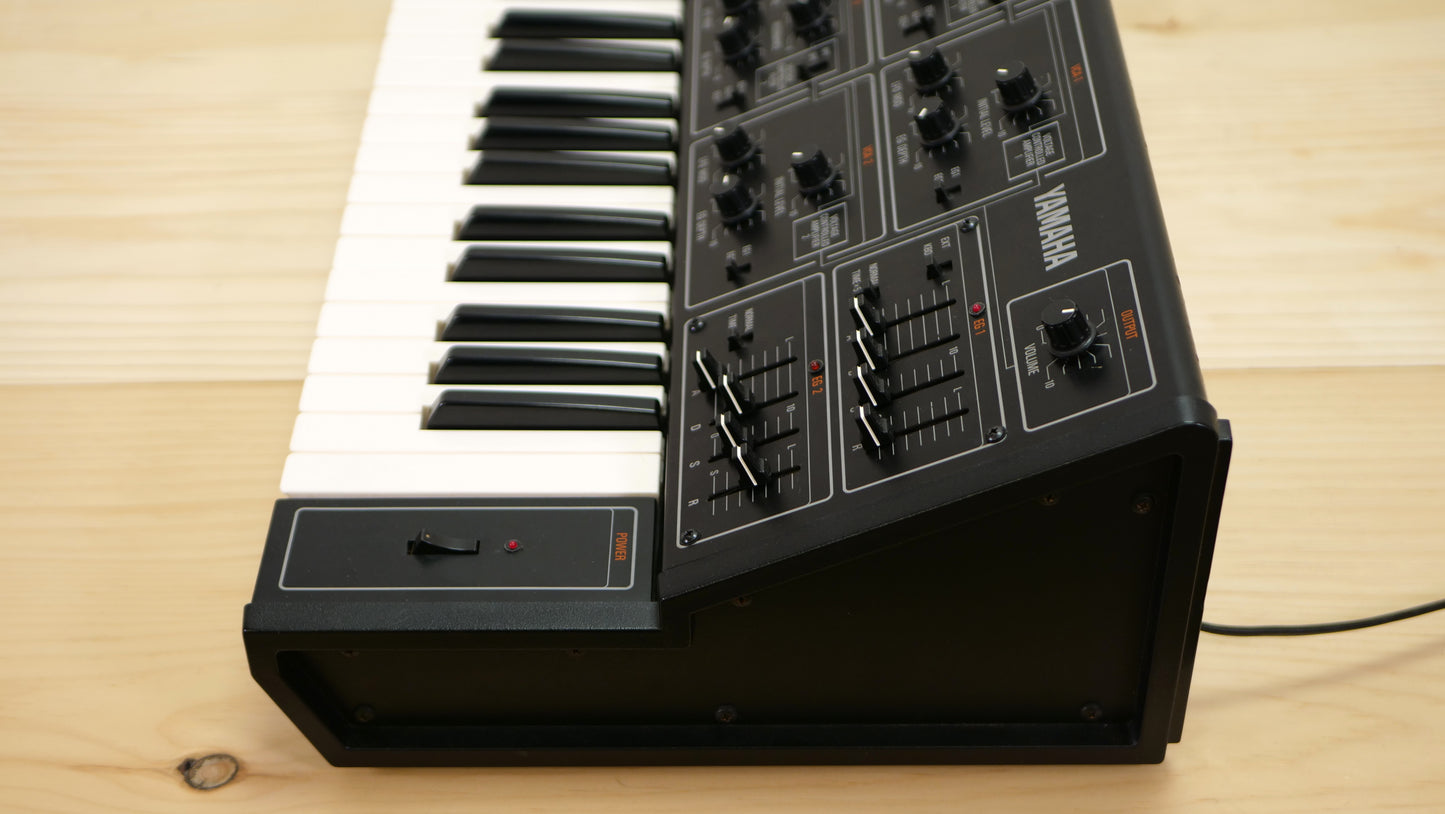 Yamaha CS-15