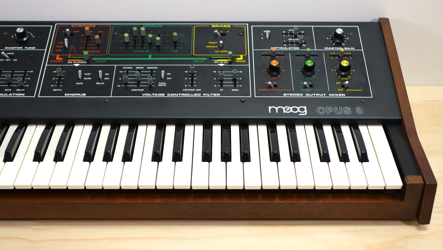Moog Opus 3