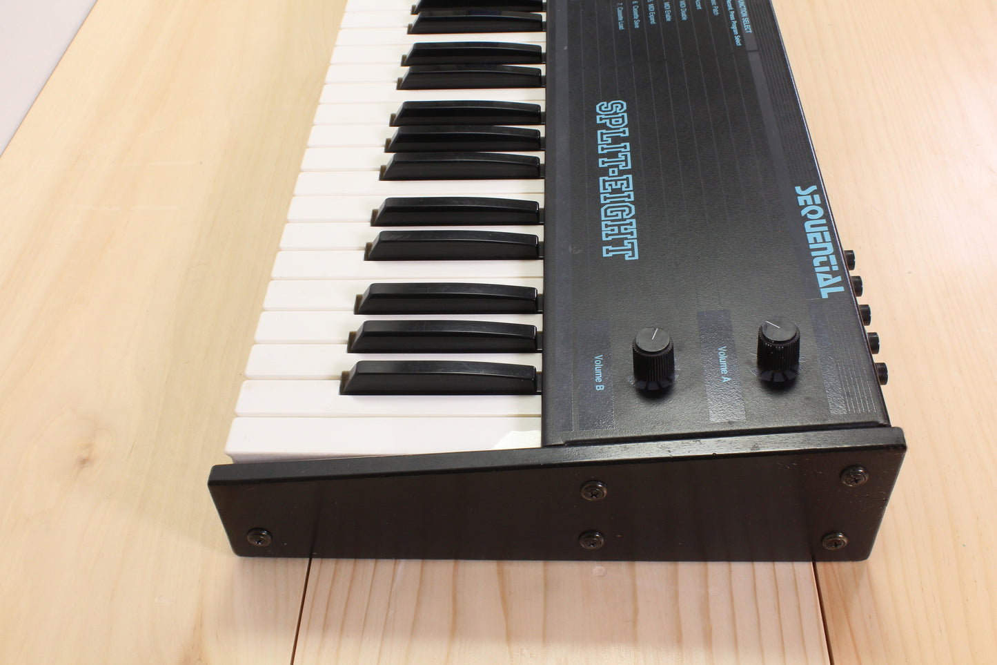 Sequential Circuits Split-Eight