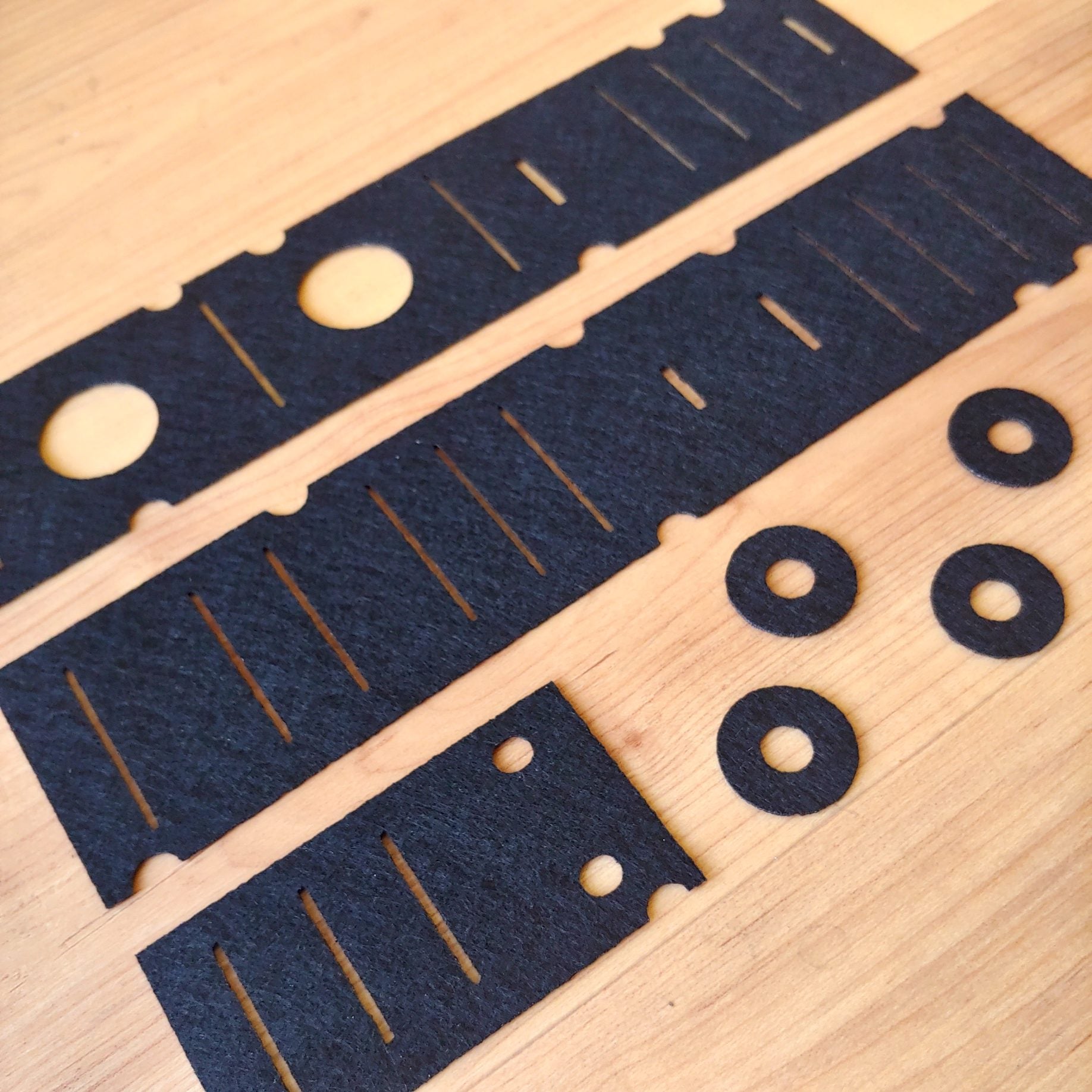Roland SH-101 Panel Controls/Sliders Dust Gaskets Set image 1