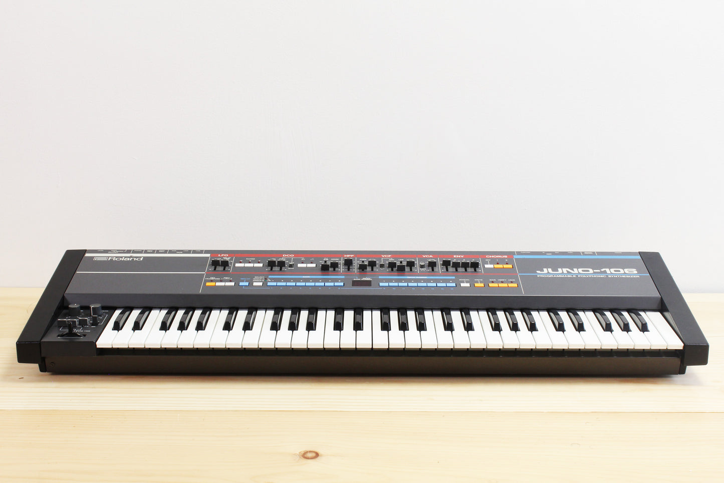 Roland Juno-106