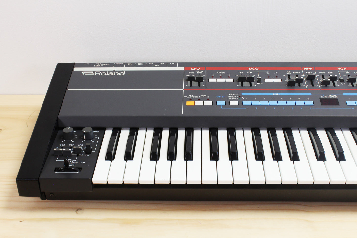 Roland Juno-106